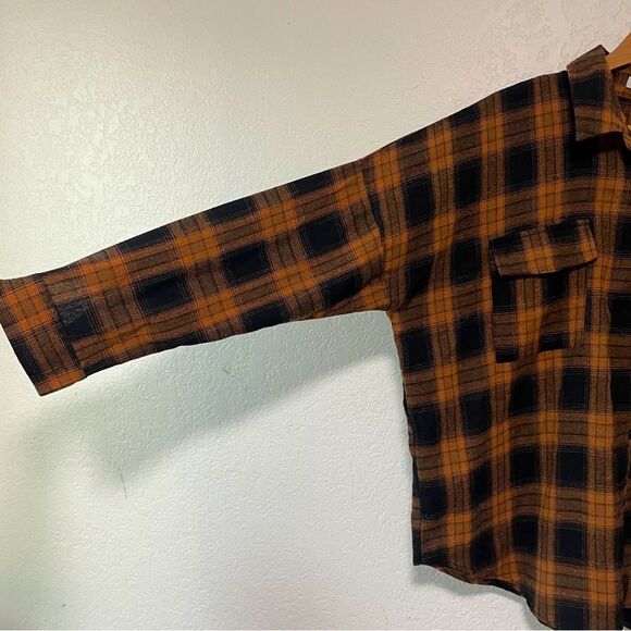 Copper Women’s Plaid Button Down - Picture 4 of 8